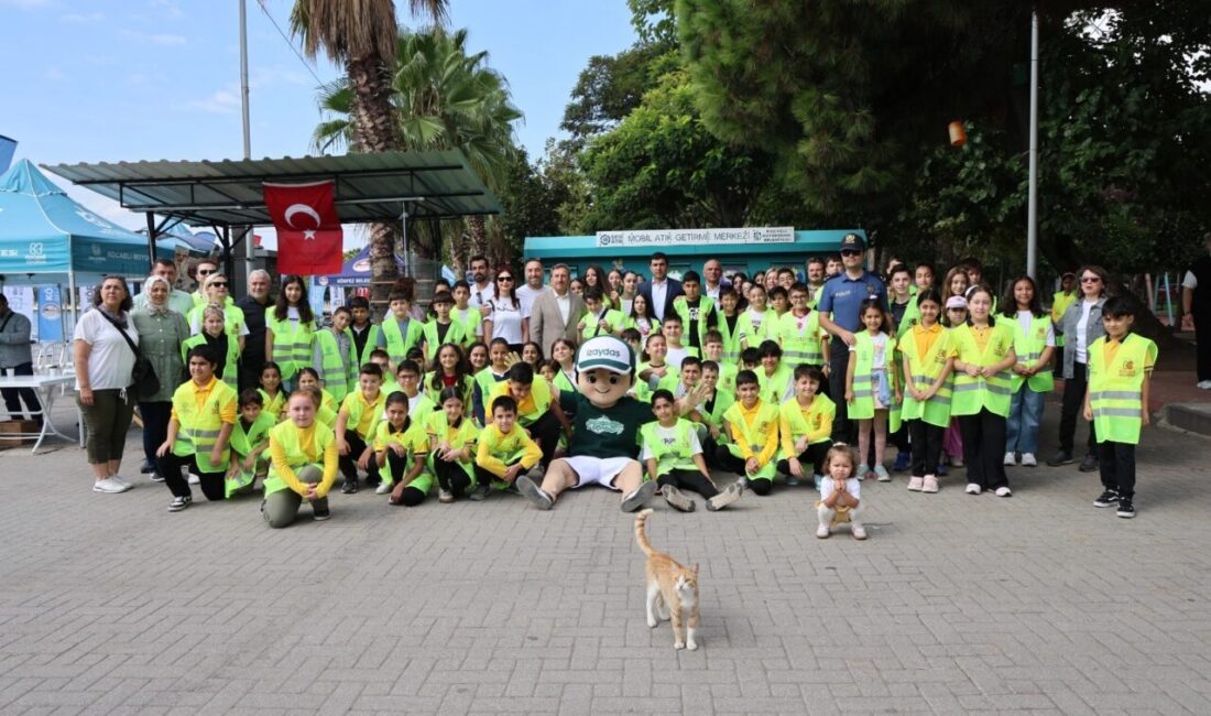 Kocaeli Büyükşehir Belediyesi’nin de destek verdiği Dünya Temizlik Günü etkinliği,
