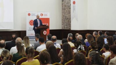 Cumhurbaşkanlığı İletişim Başkanlığı tarafından İzmir’de, kamu kurum ve kuruluşlarının personeline