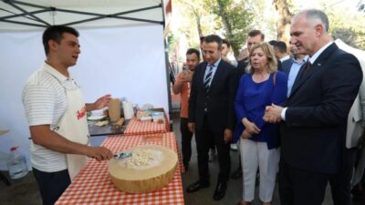 Bursa’nın üreten ilçesi İnegöl’de 200’ü aşkın yöresel lezzetlerin yer aldığı