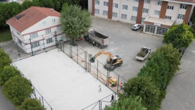 Bursa'da İnegöl Belediyesi, okul idaresi ve öğrencilerin talepleri doğrultusunda Mediha