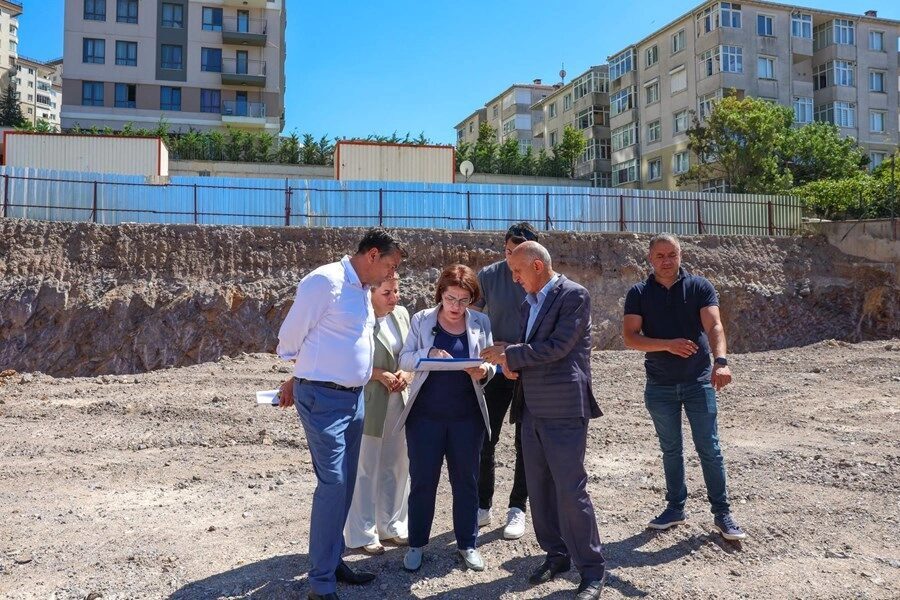 İstanbul Maltepe Belediye Başkanı Mimar Esin Köymen, Zümrütevler ve Girne