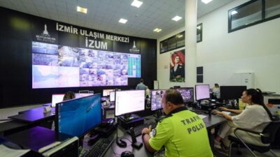 Yeni eğitim öğretim yılının ilk gününde kent genelinde ulaşımın aksamaması