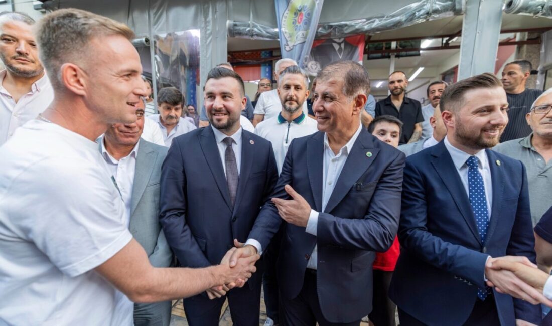 Buca Kozağaç Gençlik Derneği’ni ziyaret eden İzmir Büyükşehir Belediye Başkanı