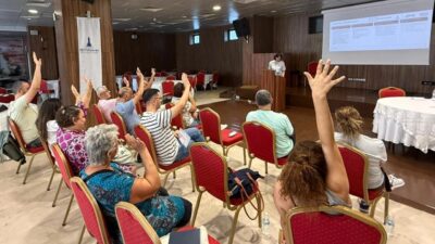 Buca, Bornova ve Kemalpaşa’da gerçekleştirilen Yurttaş Meclisi buluşmalarında sağlık, atık