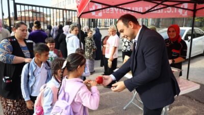 İzmit Belediyesinin Beslenme Saati Projesi kapsamında Ziya Gökalp, Fatma Seher