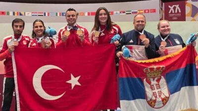 İtalya’nın Taranto kentinde düzenlenen Akdeniz Oyunları’nda milli sporcular J.Yzb. İsmail
