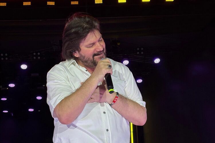 Türkiye Kültür Yolu Festivali kapsamında Kahramanmaraş’ta sahne alan Ahmet Şafak,