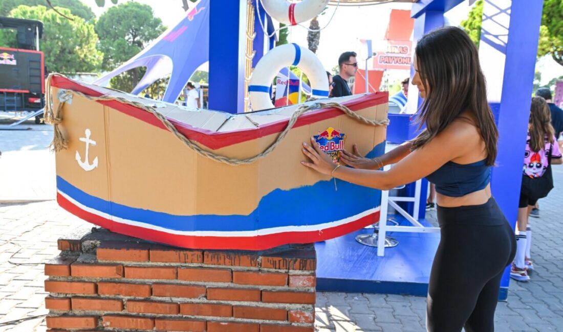 95’inci İzmir Enternasyonal Fuarı’nda Red Bull iş birliğiyle düzenlenen Karton