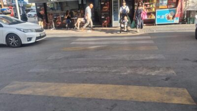 Edirne'nin Keşan ilçesinde sürücüler ile yayalar arasındaki güvenliği sağlayan yaya