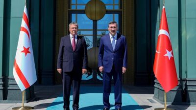 Cumhurbaşkanı Yardımcısı Cevdet Yılmaz, Cumhurbaşkanlığı Külliyesi’nde KKTC Başbakanı Ünal Üstel