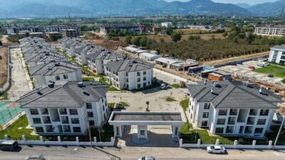 Kocaeli Büyükşehir Belediyesi, konut sahibi olmayı kolaylaştıran projelerine bir yenisini
