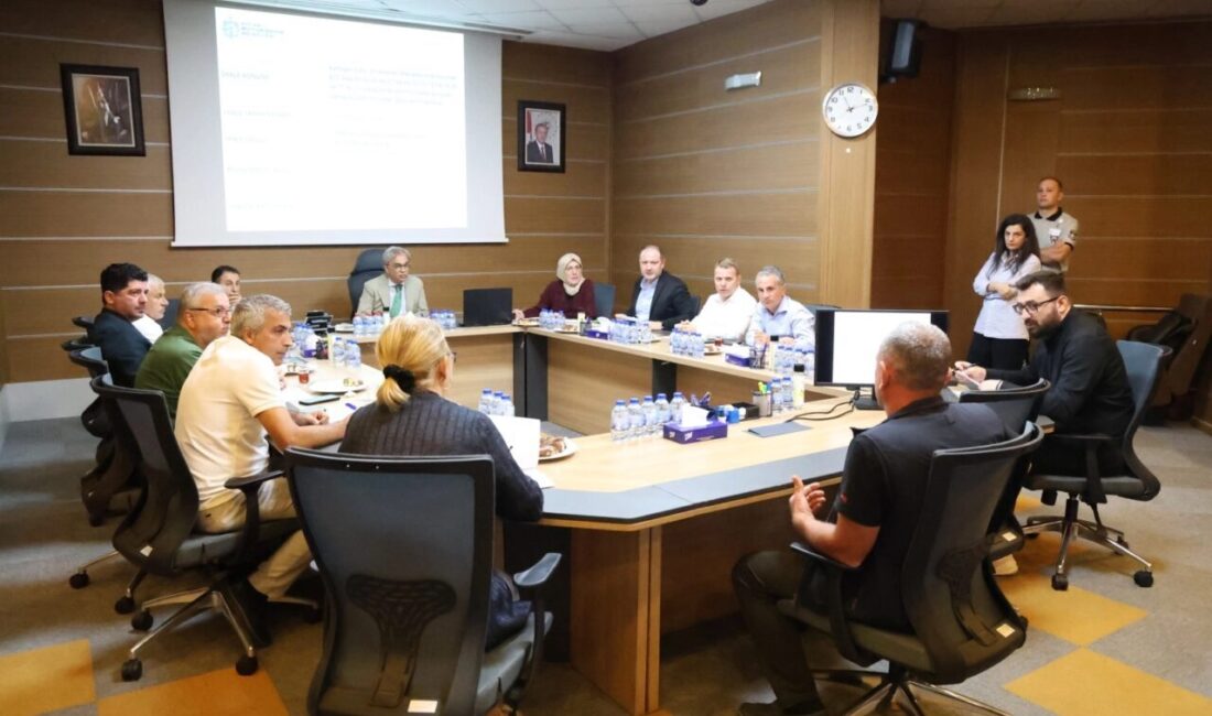 Kocaeli Büyükşehir Belediyesi Encümen Toplantısı’nda 6 taşınmazın kiralama ihalesi gerçekleştirildi.