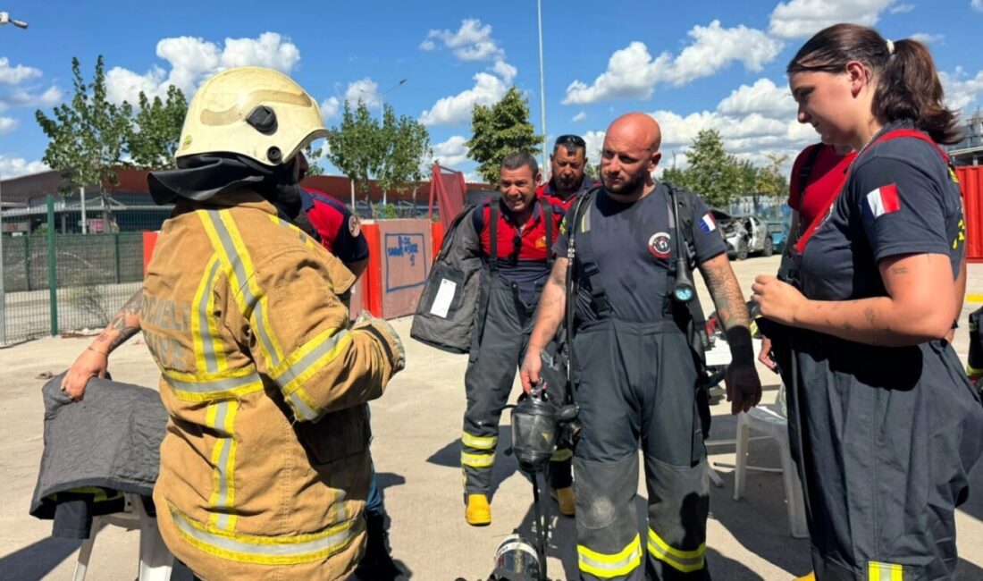 Kocaeli Büyükşehir Belediyesi İtfaiyesi, Fransız gönüllü itfaiyecilere yönelik düzenlenen program