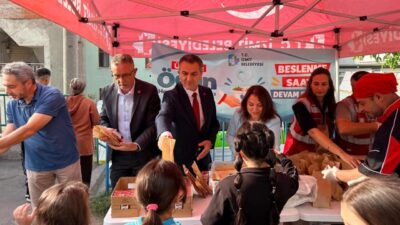 Kocaeli İzmit Belediyesinin, yeni eğitim öğretim yılında yeniden başlattığı Beslenme