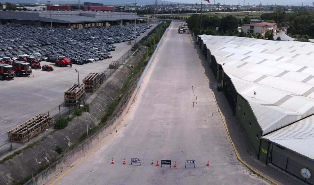 Kocaeli Büyükşehir Belediyesi, Kartepe Ulus Pazarı’na (Kartepe Kent Çarşısı) ulaşım