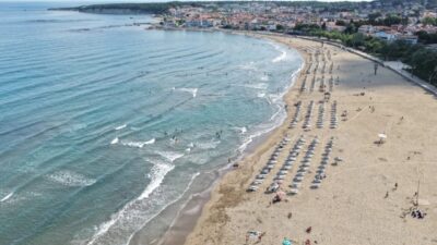 Kocaeli Büyükşehir Belediyesi’nin sahillerde görev yapan KOSKEM ekipleri, yaz sezonu