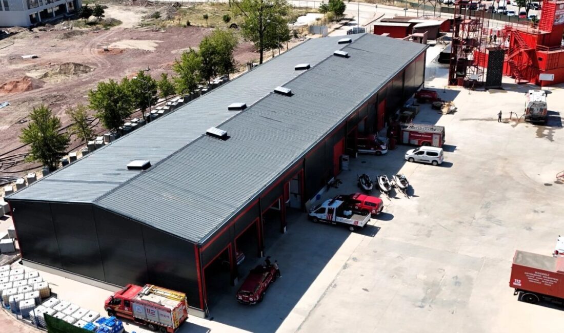 Kocaeli Büyükşehir Belediyesi, kentte meydana gelebilecek yangın, kaza ve afetlere