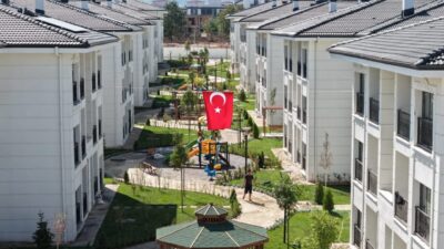 Kocaeli Büyükşehir Belediyesi tarafından hayata geçirilen Kartepe Kent Konut Evleri’nde
