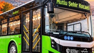 Kocaeli Büyükşehir Belediyesi, yeni eğitim-öğretim yılının başlamasıyla birlikte toplu ulaşımda