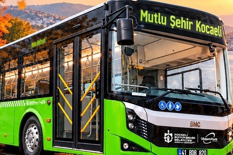 Kocaeli Büyükşehir Belediyesi, yeni eğitim-öğretim yılının başlamasıyla birlikte toplu ulaşımda
