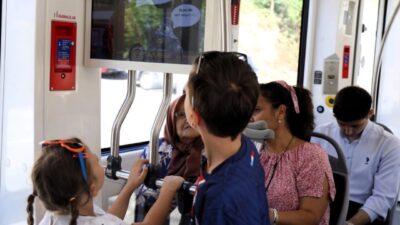 Kocaeli Büyükşehir Belediyesi, toplu ulaşımda güvenli ve konforlu yolculuk bilincini