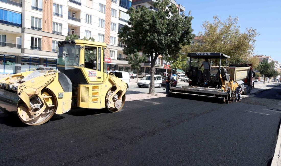 Konya Karatay’da ulaşım akslarının yenilenmesine yönelik çalışmalar kapsamında Sedirler Caddesi’nde