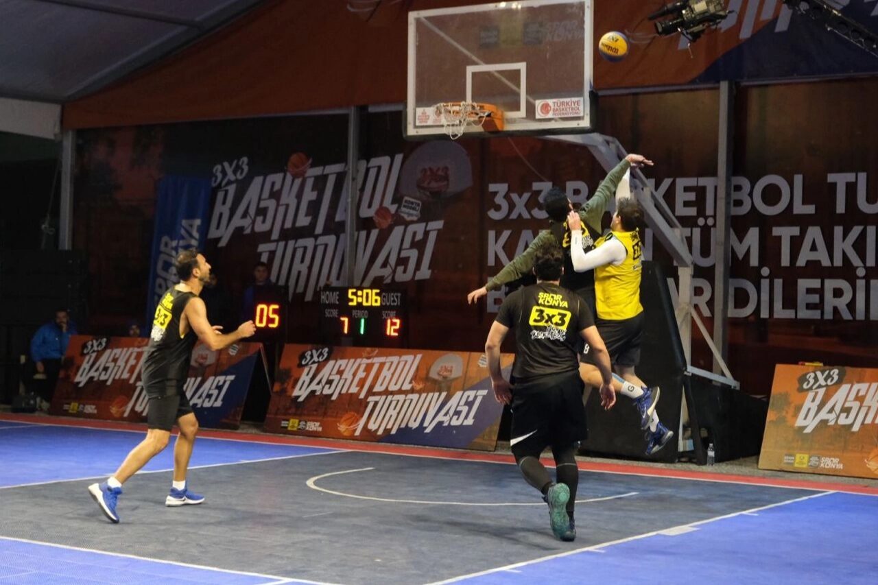Konya Büyükşehir Belediyesi, sporseverleri bu kez 3x3 Basketbol Turnuvasında buluşturacak.