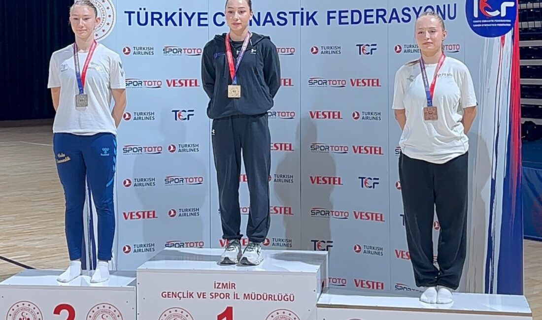 İzmir’de düzenlenen Trampolin Cimnastik Kulüpler Arası Türkiye Şampiyonası’nda Ikonium Cimnastik
