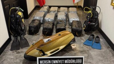 Mersin Limanı’na Güney Amerika’dan gelen bir kargo gemisinde düzenlenen operasyonda,
