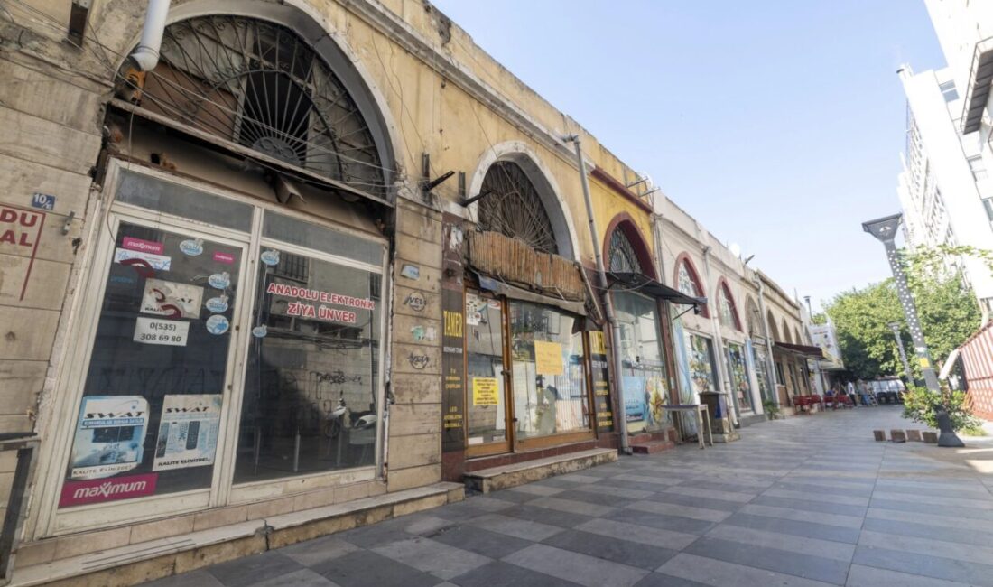 Mersin’in kent hafızasında önemli bir yere sahip olan ‘Kasaplar Çarşısı’, Büyükşehir