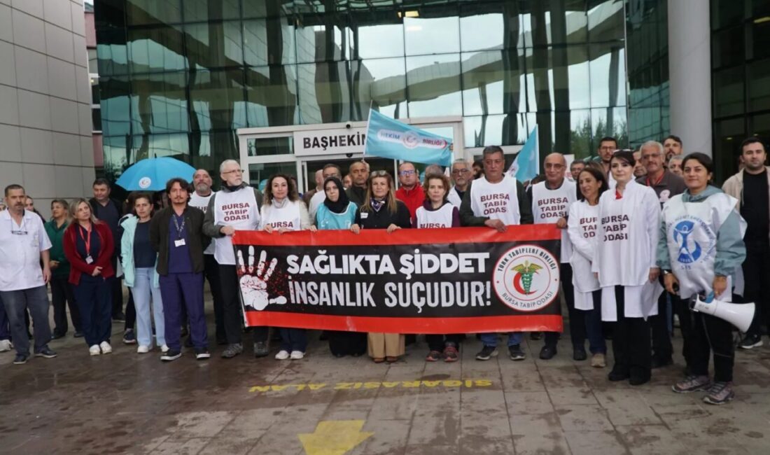 Bursa'da Mudanya Devlet Hastanesi’nde bir sağlık çalışanının hasta tarafından darbedilerek