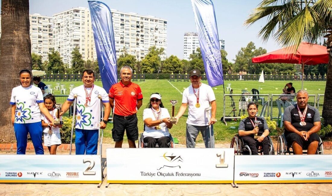 Muğla Büyükşehir Belediyesi Okçuluk Takımı sporcuları, Antalya’da düzenlenen 2026 Para