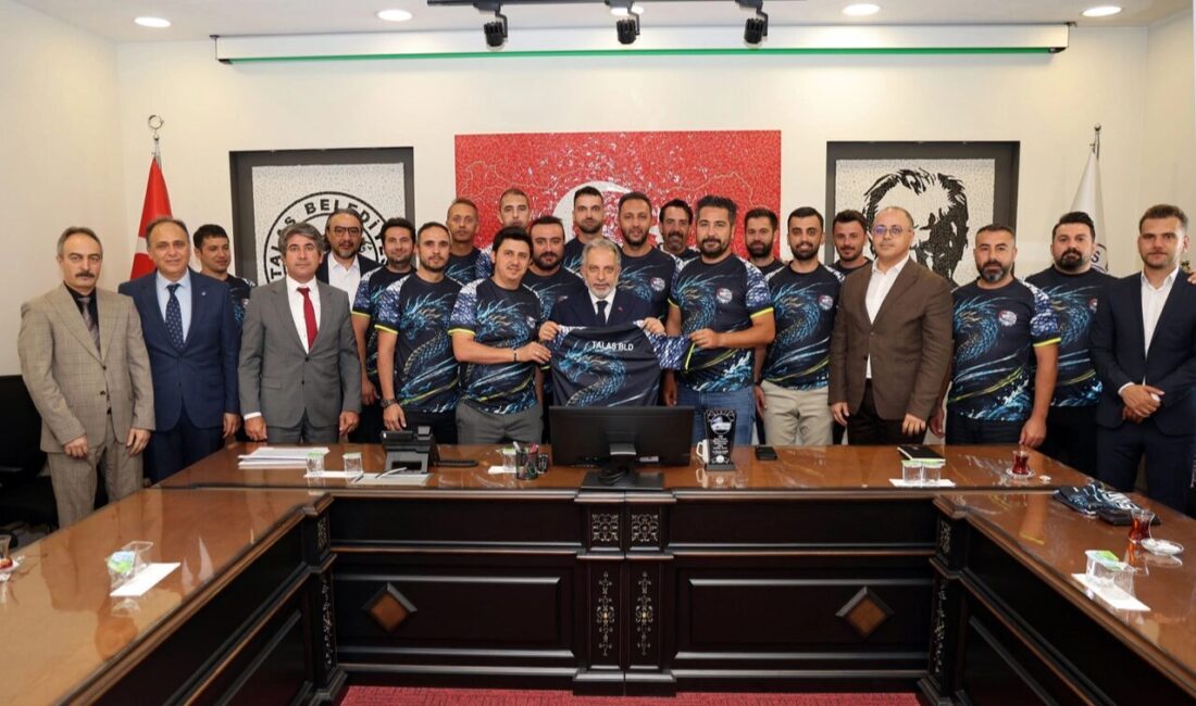 İncesu Dragon Festivali’nde dereceye giren Kayseri Talas Belediyesi Boat Takımı,