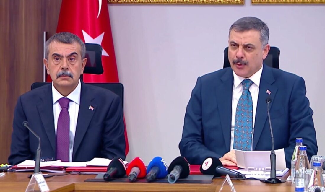 İçişleri Bakanı Mustafa Çiftçi ile Milli Eğitim Bakanı Yusuf Tekin,