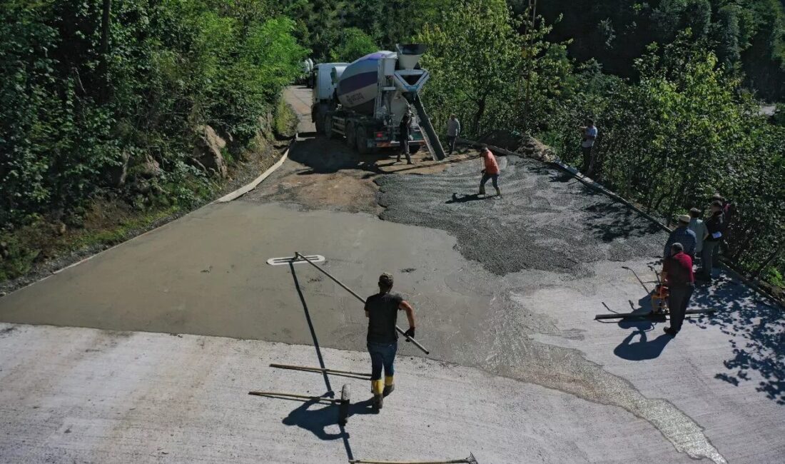 Ordu Büyükşehir Belediyesi, Kabadüz Akgüney Mahallesi’nde 600 metrelik beton yol
