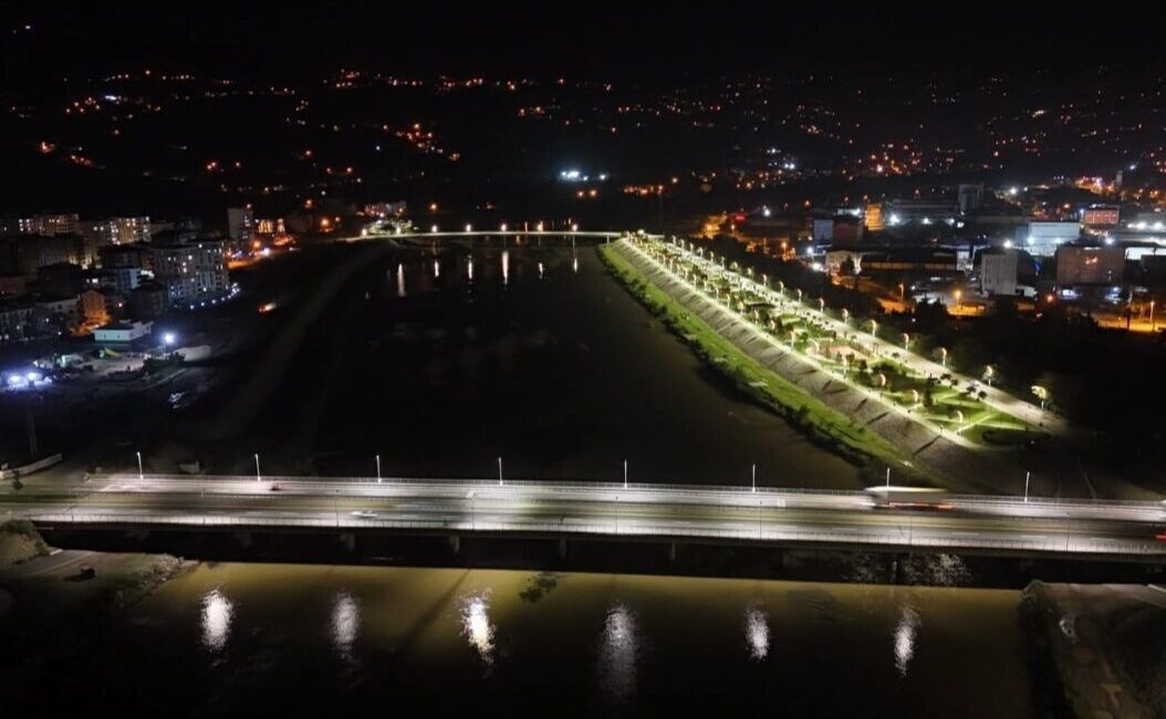 Ordu Büyükşehir Belediyesi Altınordu Melet Köprüsü’nde önemli bir çalışma gerçekleştirdi.