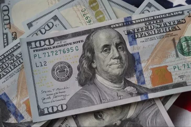 Reel sektörün net döviz açığı Temmuz’da 210,8 milyar dolara çıktı.