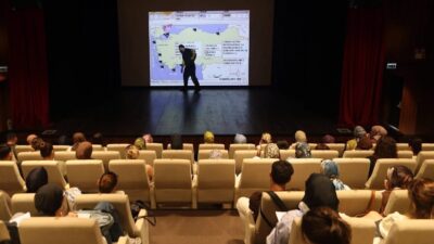 Sakarya Büyükşehir Belediyesi’nin KPSS’ye hazırlanan adaylara yönelik düzenlediği Genel Tekrar