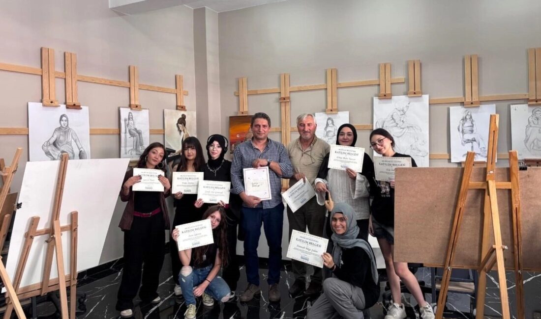 Kayseri Melikgazi Belediyesi’nin Güzel Sanatlar Fakültelerinin yetenek sınavlarına hazırlanması için