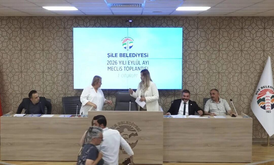 İstanbul'da Şile Belediyesi Meclisi’nin Eylül ayı ilk oturumunda siyasi gerilim