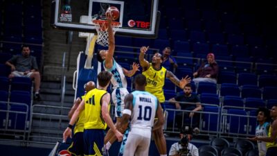 TOFAŞ Basketbol Takımı, yeni sezon hazırlıkları kapsamında oynadığı dördüncü hazırlık