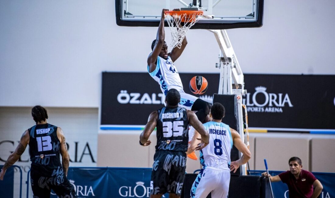 TOFAŞ Basketbol Takımı, yeni sezon kapsamında Antalya kampında oynadığı üçüncü