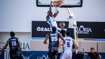 TOFAŞ Basketbol Takımı, yeni sezon kapsamında Antalya kampında oynadığı üçüncü
