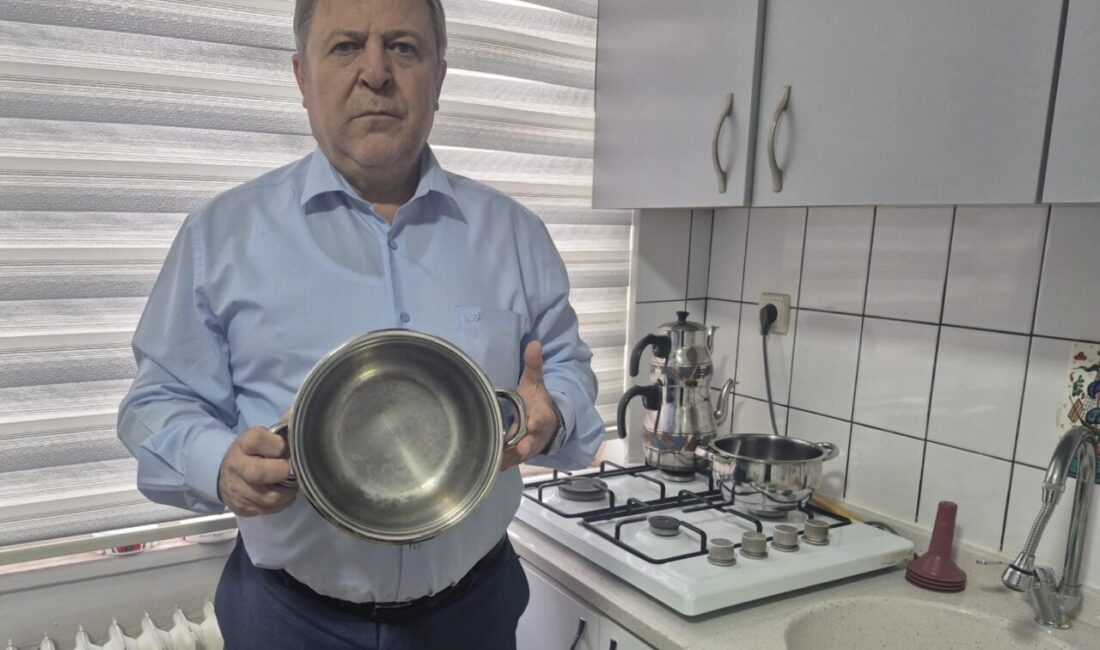 Türkiye Emekliler Derneği (TÜED) Uludağ Şube Başkanı Kenan Pars, TÜİK