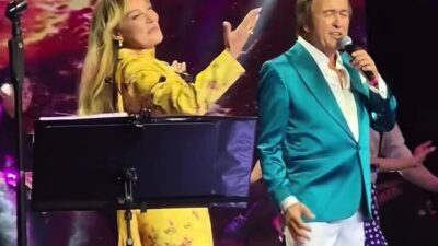 Erol Evgin’in Harbiye Açıkhava konserine Ziynet Sali konuk oldu
