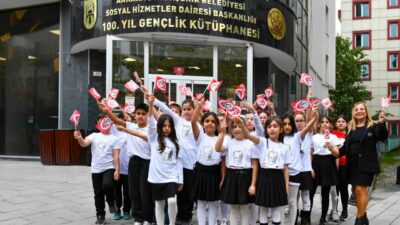 Ankara Büyükşehir Belediyesi, 29 Ekim Cumhuriyet Bayramı kapsamında ilkokul öğrencilerini