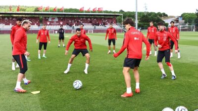 UEFA Uluslar A Ligi 1. Grup'taki üçüncü maçında 2 Ekim