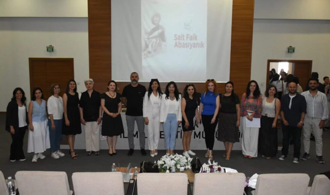 Prof. Dr. Sami Güçlü öncülüğünde başlatılan Anadolu Mektebi Yazar Okumaları