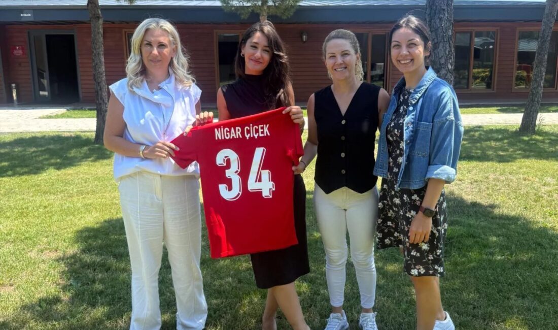 Almanya’da yaşayan Türk kökenli genç kadın futbolcuların keşfedilmesi ve Türkiye