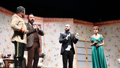 Balıkesir Büyükşehir Belediyesi Şehir Tiyatrosu, perdelerini açtığı günden itibaren sahnelediği